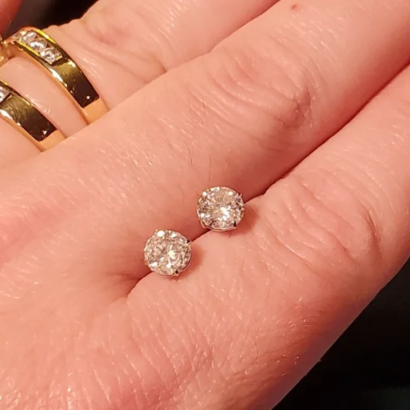 SOLD! Genuine Diamonds Earrings Set in 14kt WG - Picture 8 of 9
